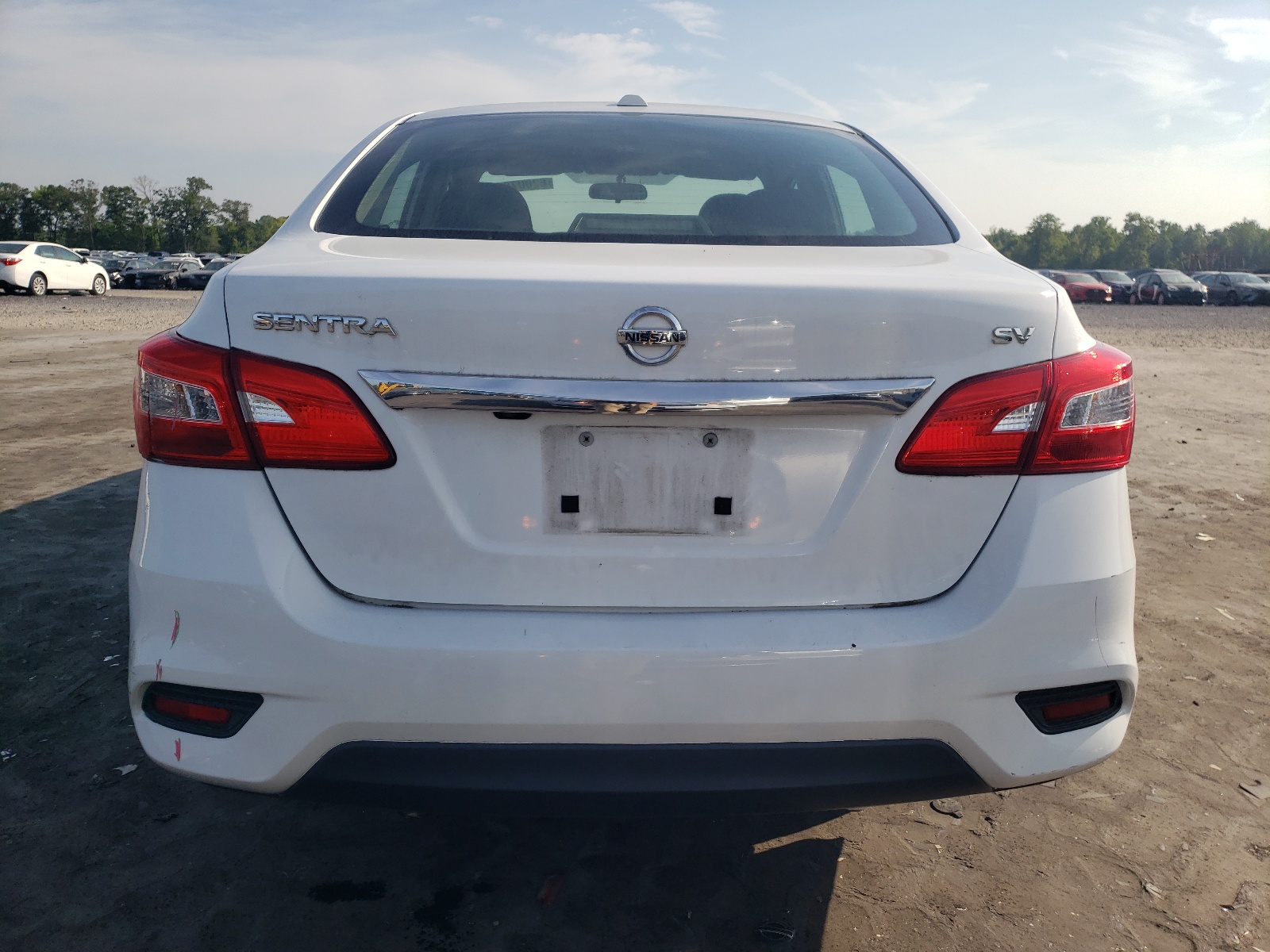 3N1AB7AP1JY253924 2018 Nissan Sentra S