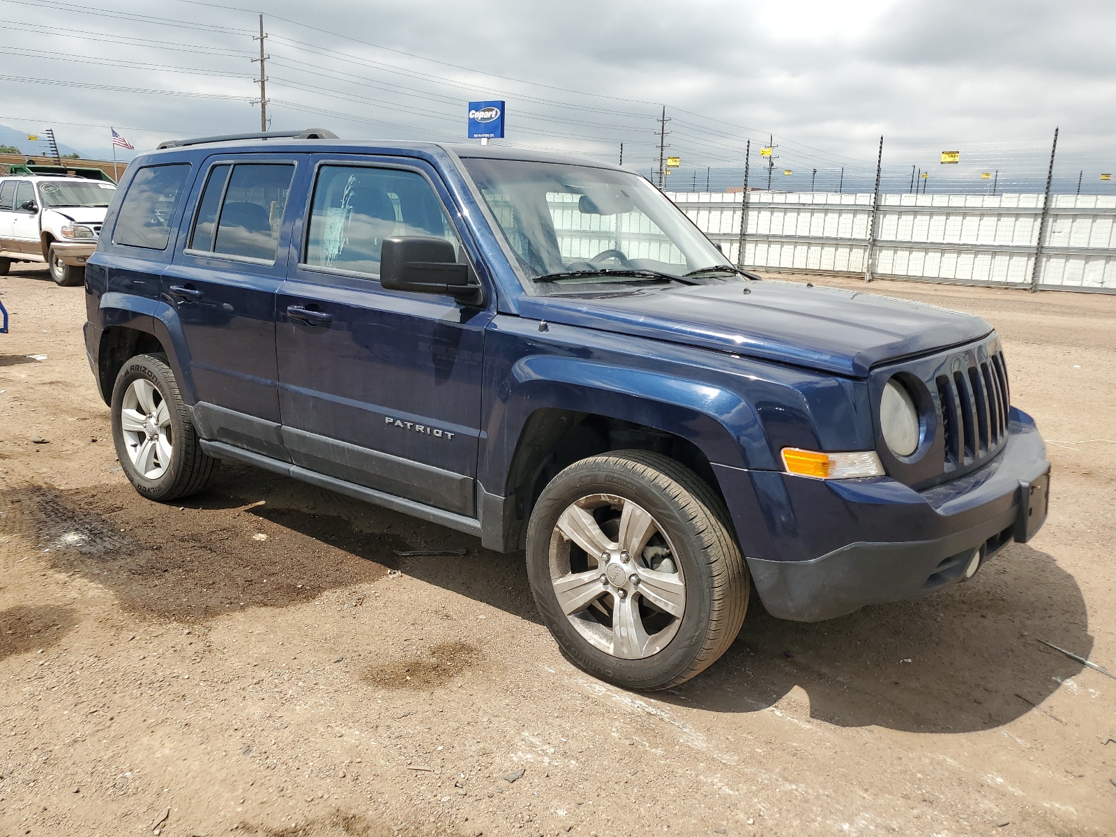 2015 Jeep Patriot Latitude vin: 1C4NJRFB9FD354472