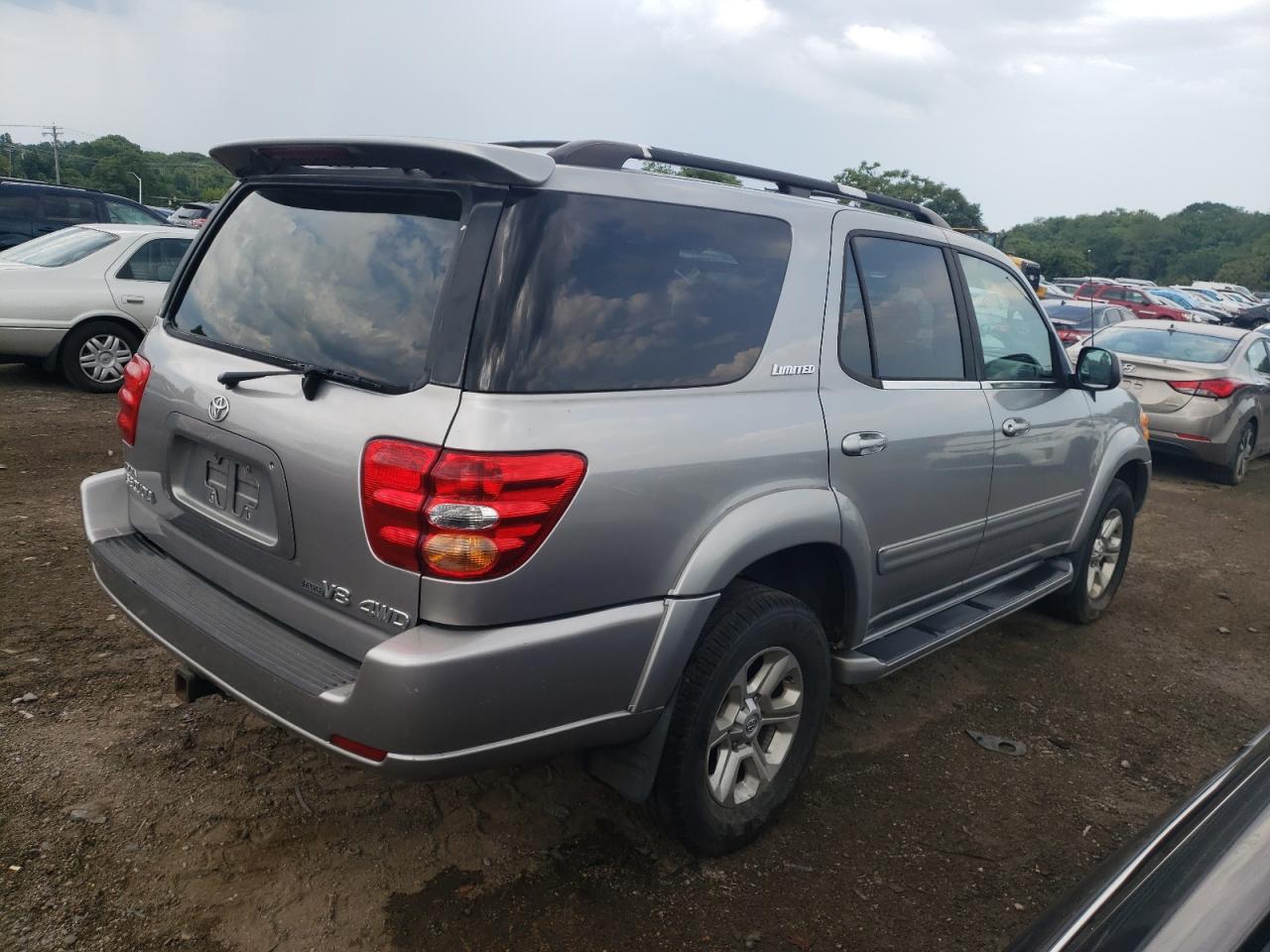 2001 Toyota Sequoia Limited VIN: 5TDBT48A21S045895 Lot: 63540864
