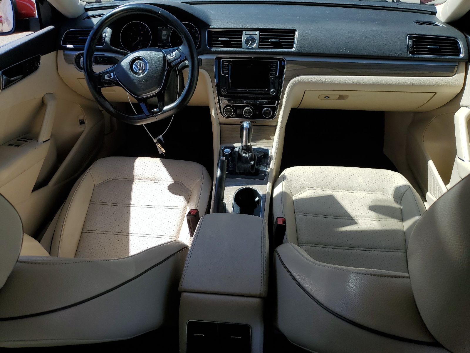 1VWGT7A30HC059628 2017 Volkswagen Passat Se