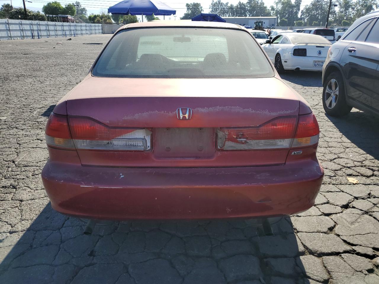 1HGCG165X2A022104 2002 Honda Accord Ex