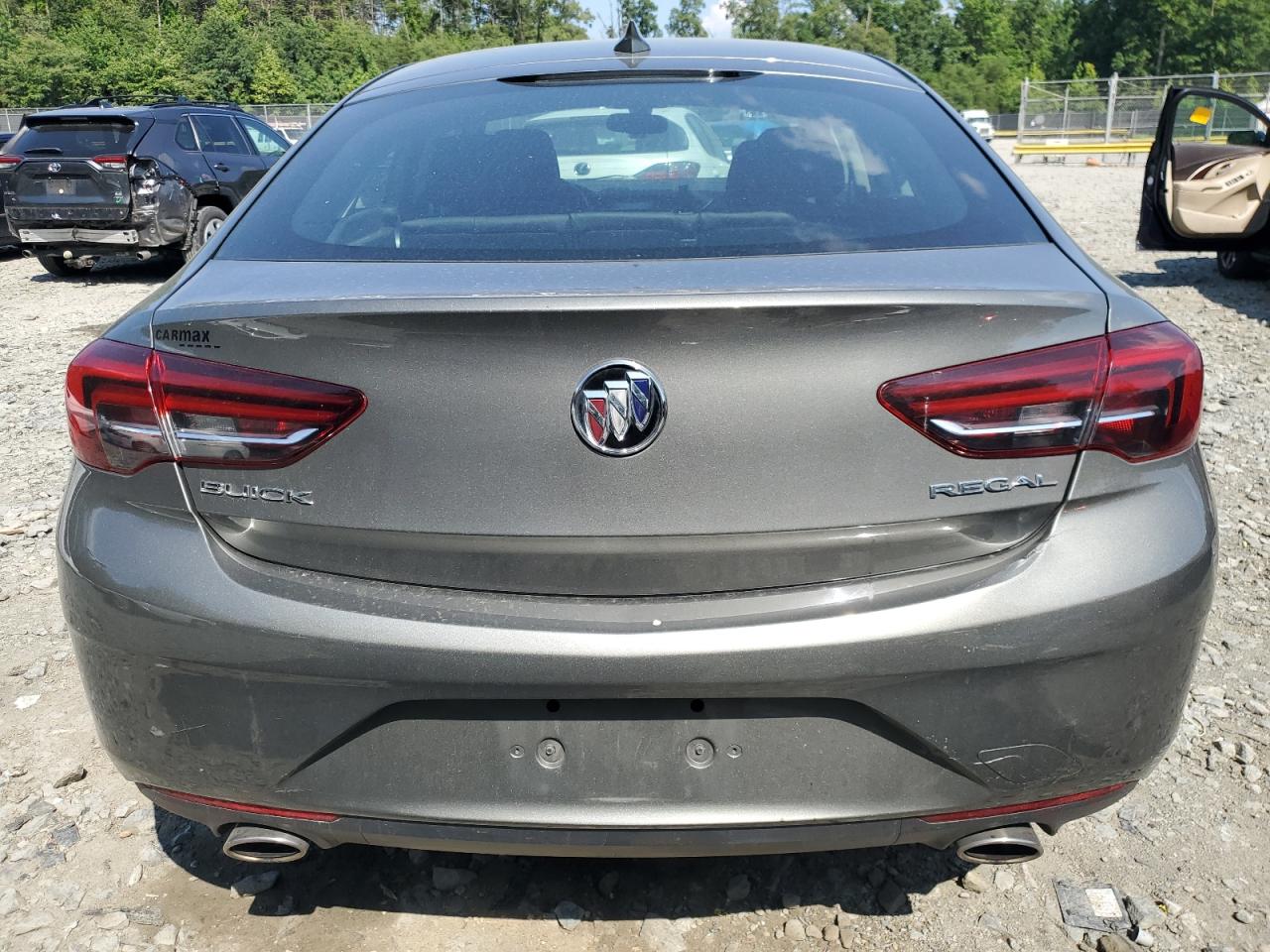 W04GP6SX8J1126443 2018 Buick Regal Essence