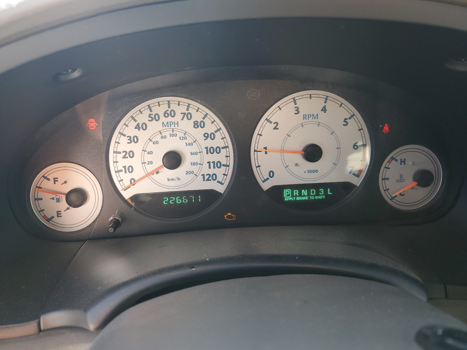 2C4GP54LX5R391165 2005 Chrysler Town & Country Touring