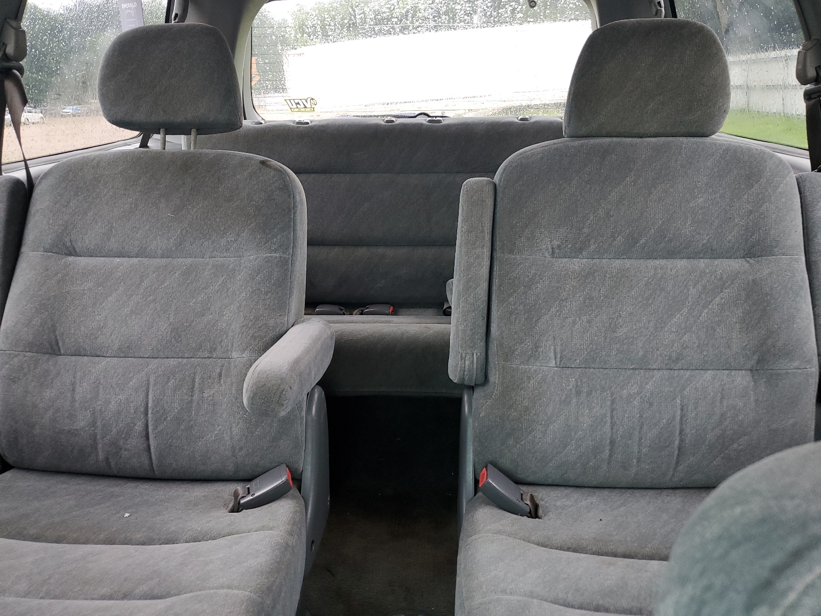 2HKRL1868YH601829 2000 Honda Odyssey Ex