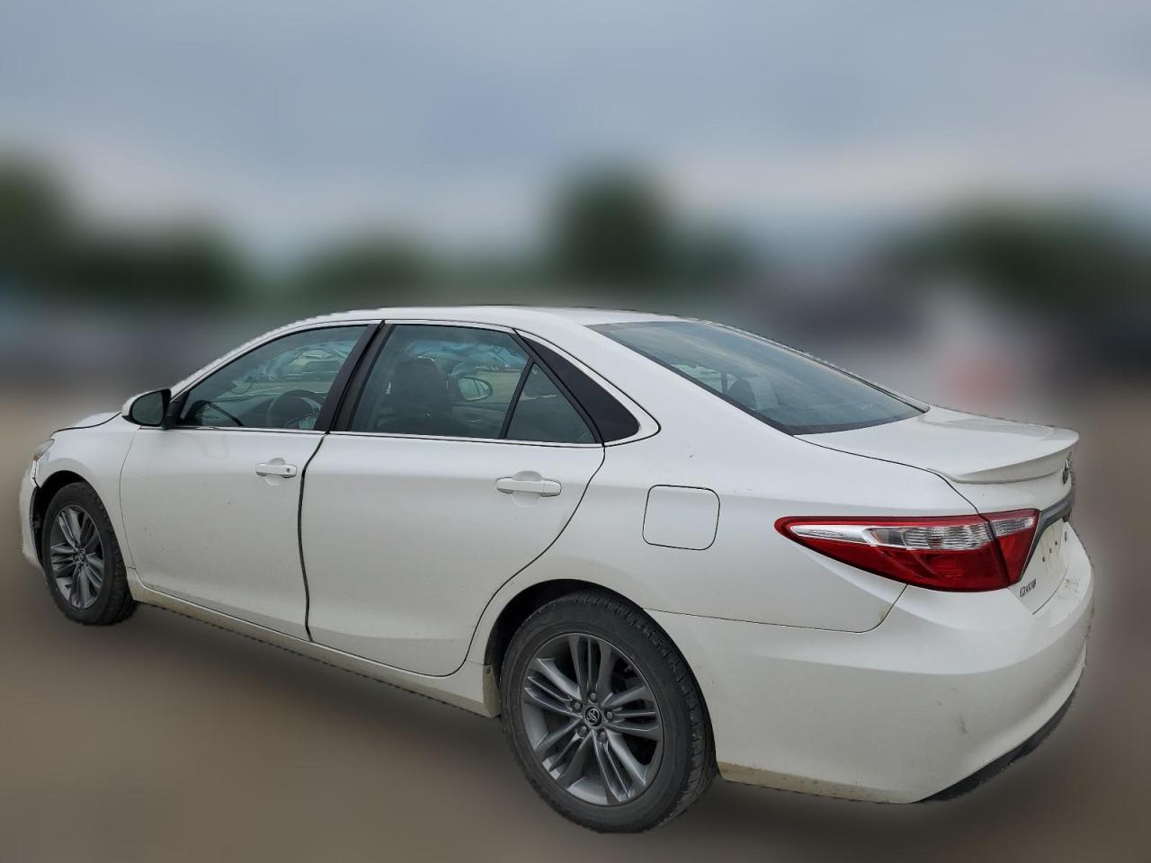 4T1BF1FKXFU47490 2015 Toyota Camry Le