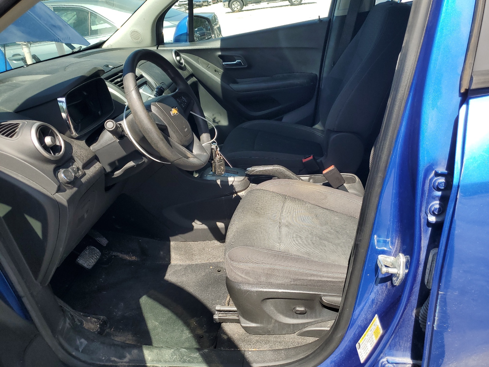 KL7CJKSB4GB693087 2016 Chevrolet Trax Ls