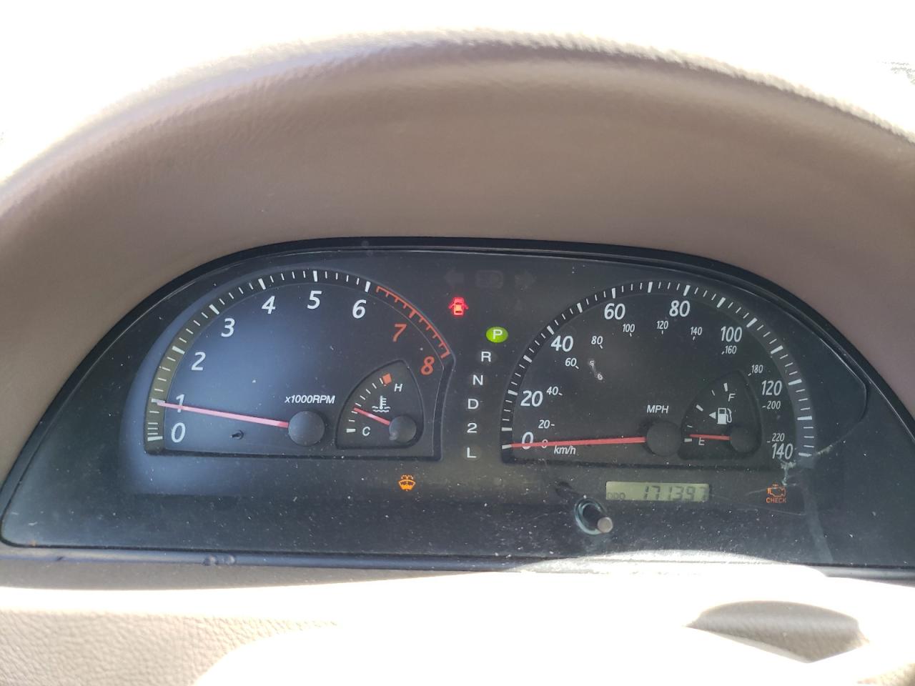 2003 Toyota Camry Le VIN: 4T1BE32K33U192601 Lot: 61317954