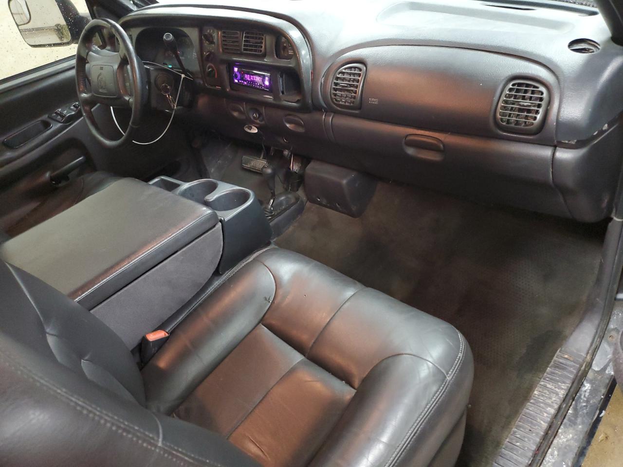 2002 Dodge Ram 2500 VIN: 3B7KF26W82M230660 Lot: 61814094