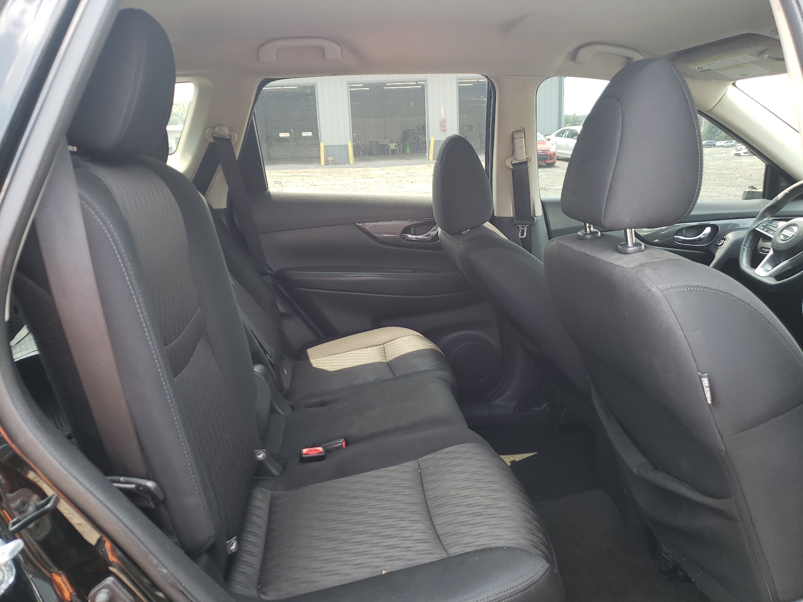 5N1AT2MT4JC777269 2018 Nissan Rogue S