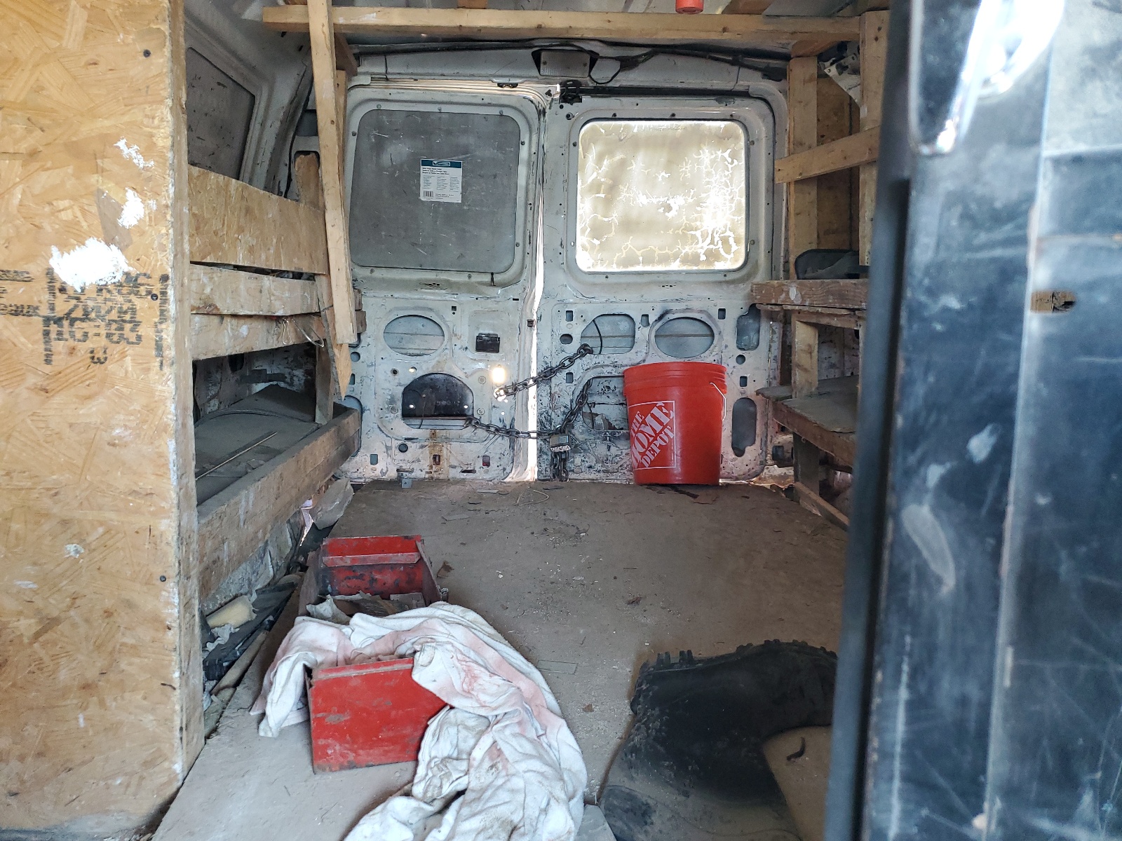 1FTNE24L21HA85692 2001 Ford Econoline E250 Van