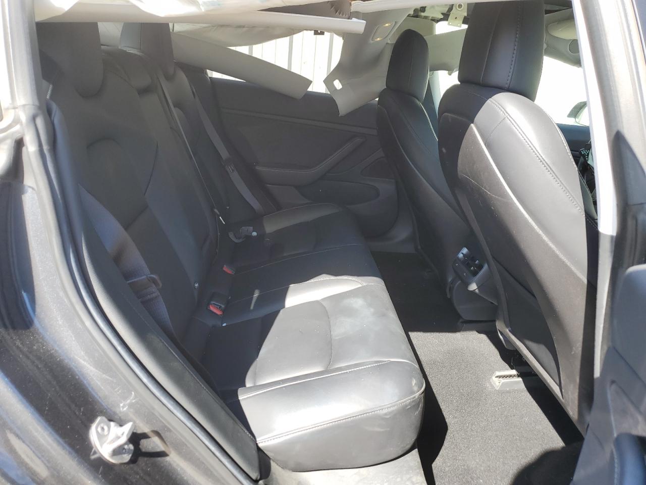 2018 Tesla Model 3 VIN: 5YJ3E1EA4JF021183 Lot: 63355184