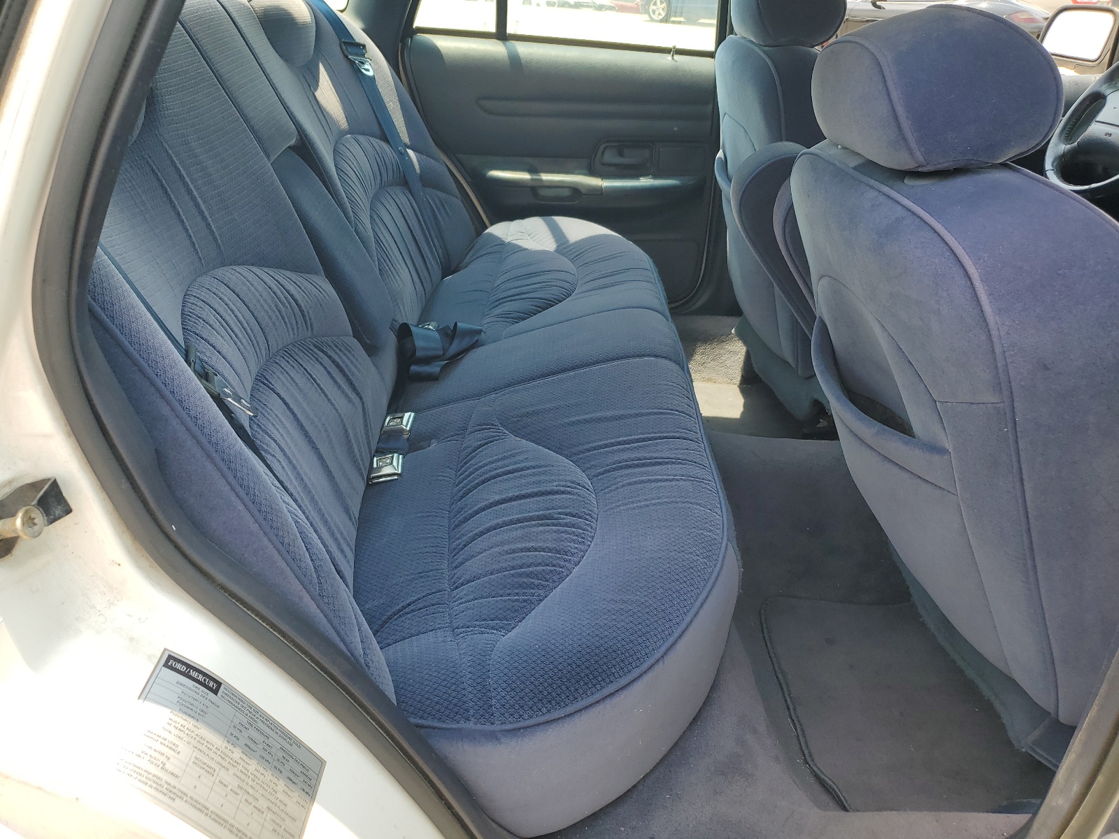 2FALP74W2TX213821 1996 Ford Crown Victoria Lx