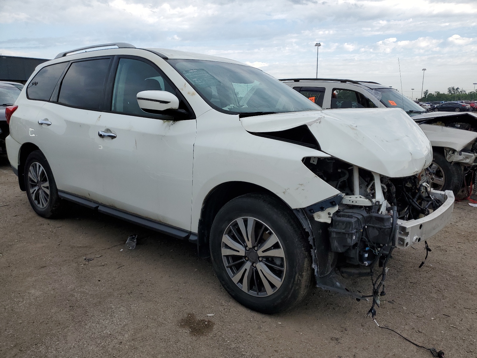 2017 Nissan Pathfinder S vin: 5N1DR2MM0HC679838