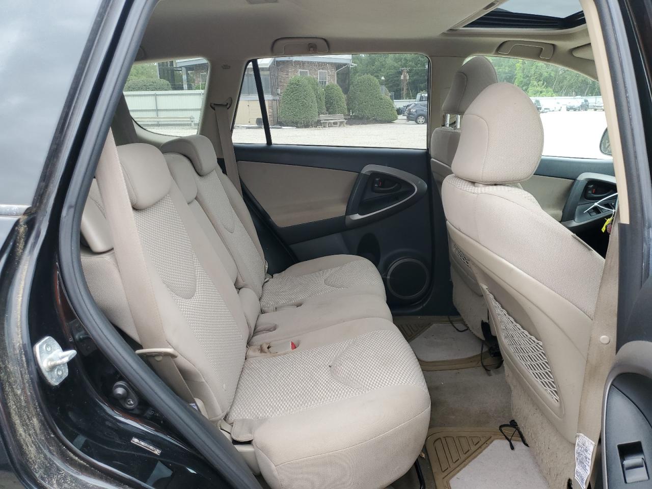 2008 Toyota Rav4 Limited VIN: JTMBD31V185211392 Lot: 63163744