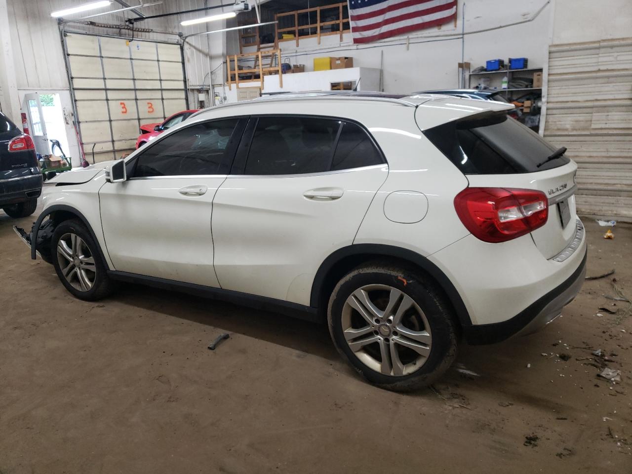 VIN WDCTG4GB6FJ183103 2015 MERCEDES-BENZ GLA-CLASS no.2