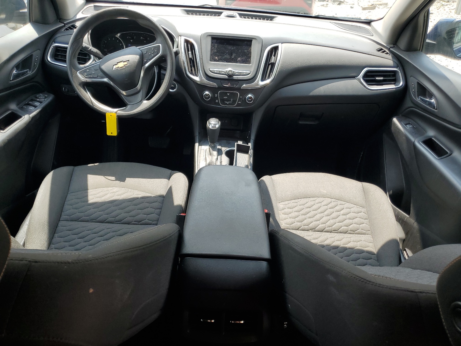 2GNAXKEV8K6288335 2019 Chevrolet Equinox Lt