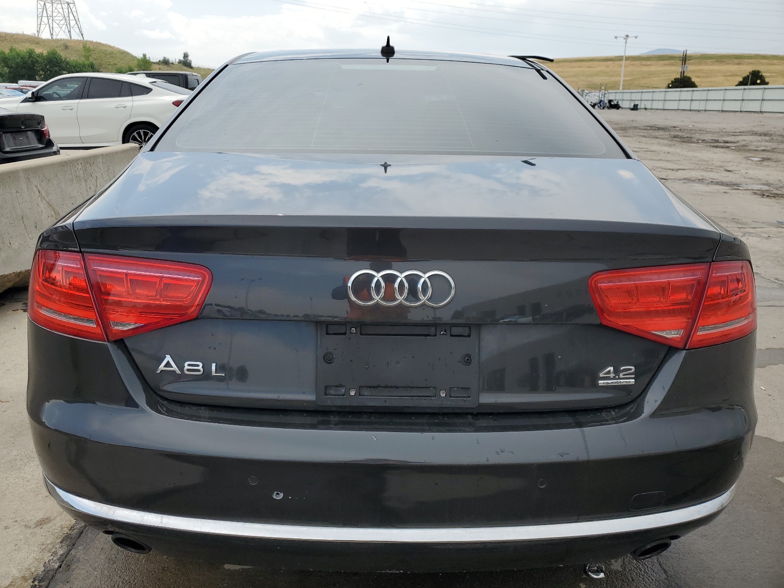 WAURVAFDXBN007906 2011 Audi A8 L Quattro