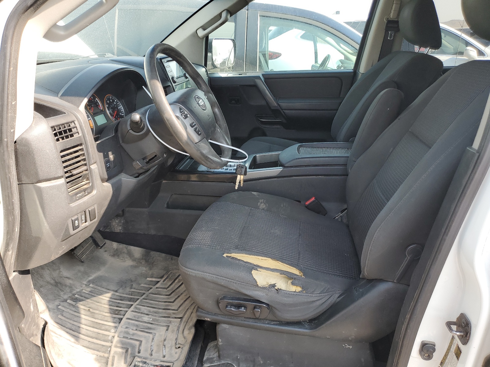 1N6BA0ECXEN514969 2014 Nissan Titan S