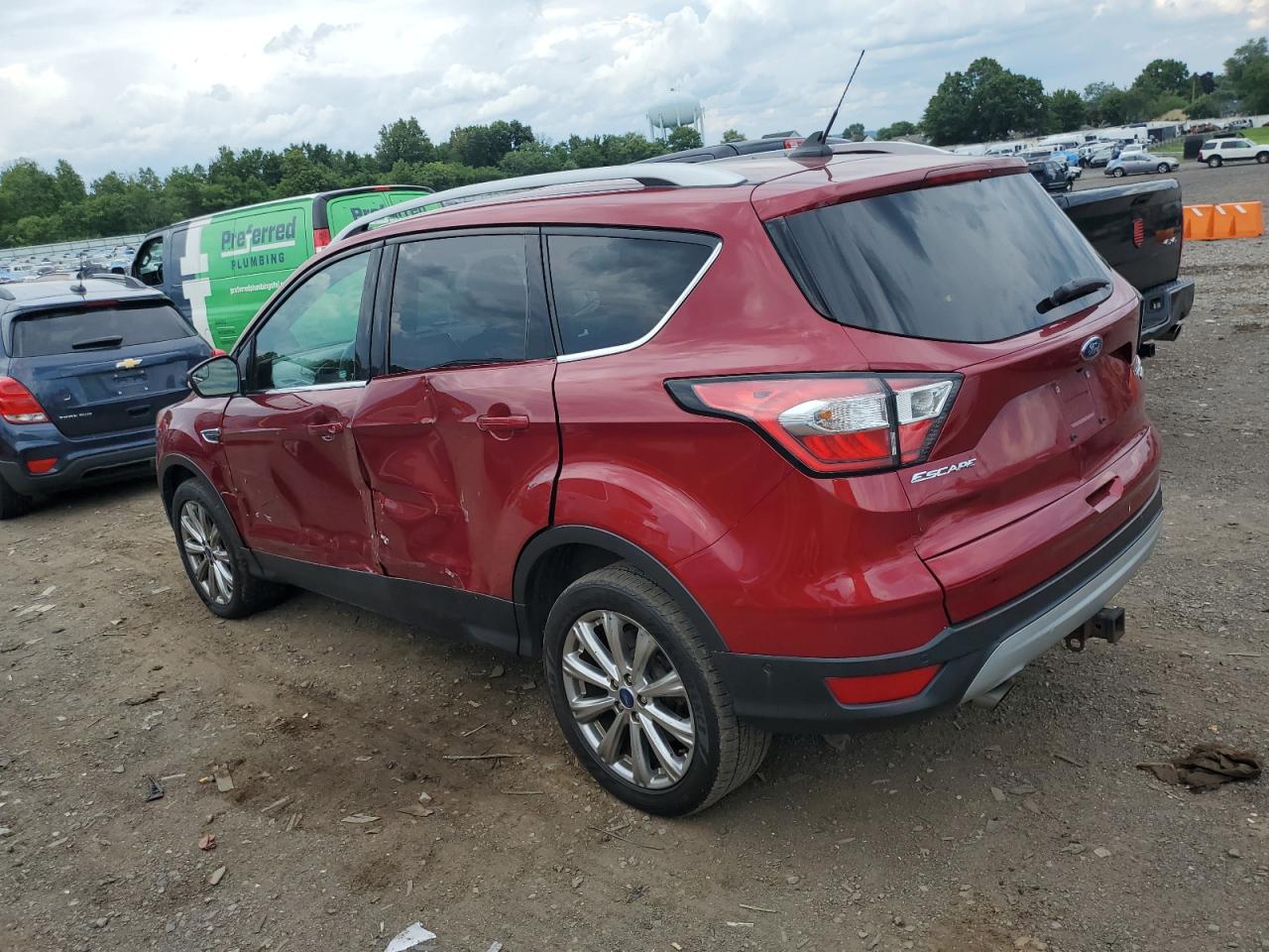 1FMCU9J90JUB76815 2018 FORD ESCAPE - Image 2