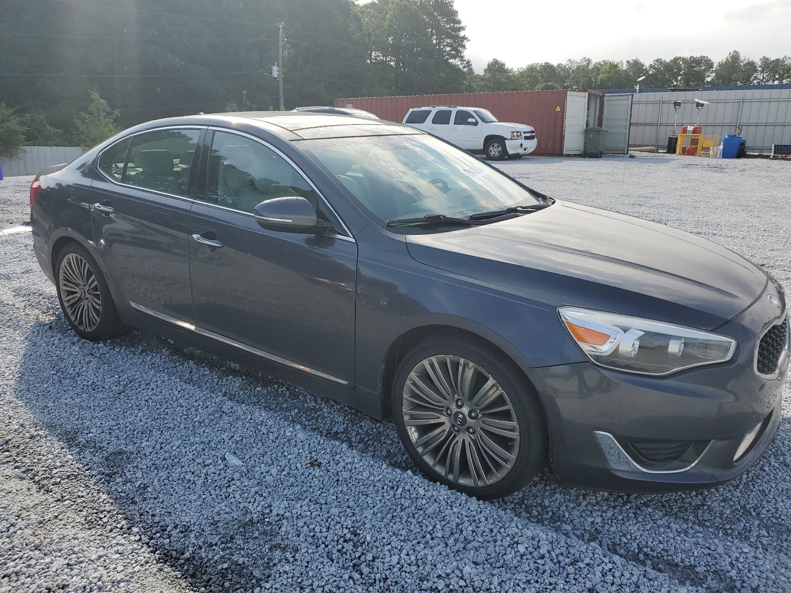 2014 Kia Cadenza Premium vin: KNALN4D74E5151928