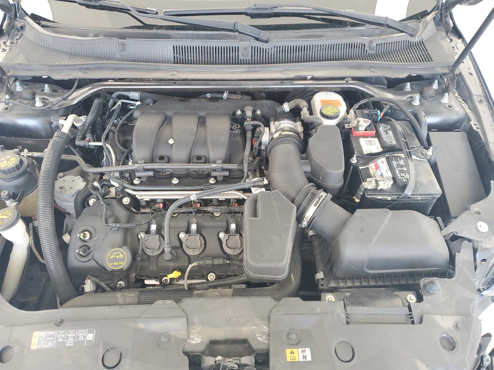 1FAHP2E8XJG111758 2018 Ford Taurus Sel