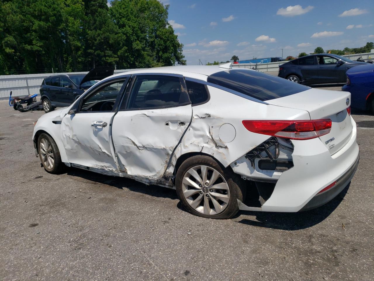 2016 Kia Optima - Image 2