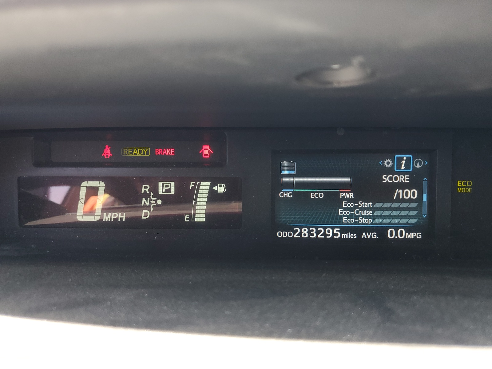 JTDZN3EU7HJ064032 2017 Toyota Prius V