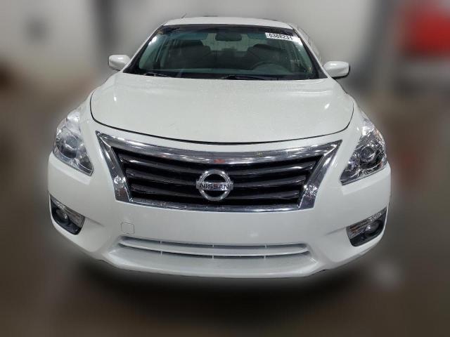 Седаны NISSAN ALTIMA 2015 Белый