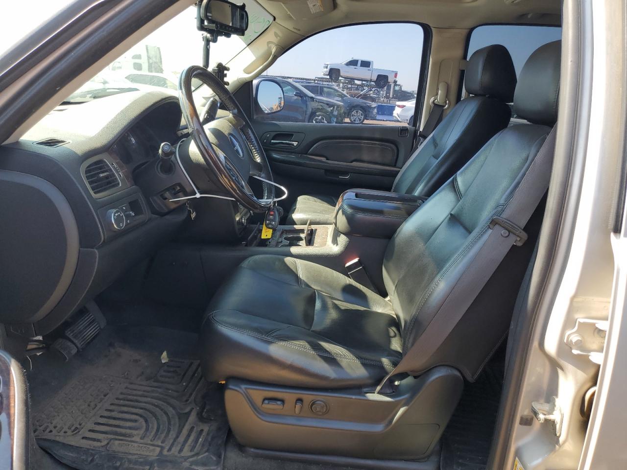 1GKFK63817J262885 2007 GMC Yukon Denali