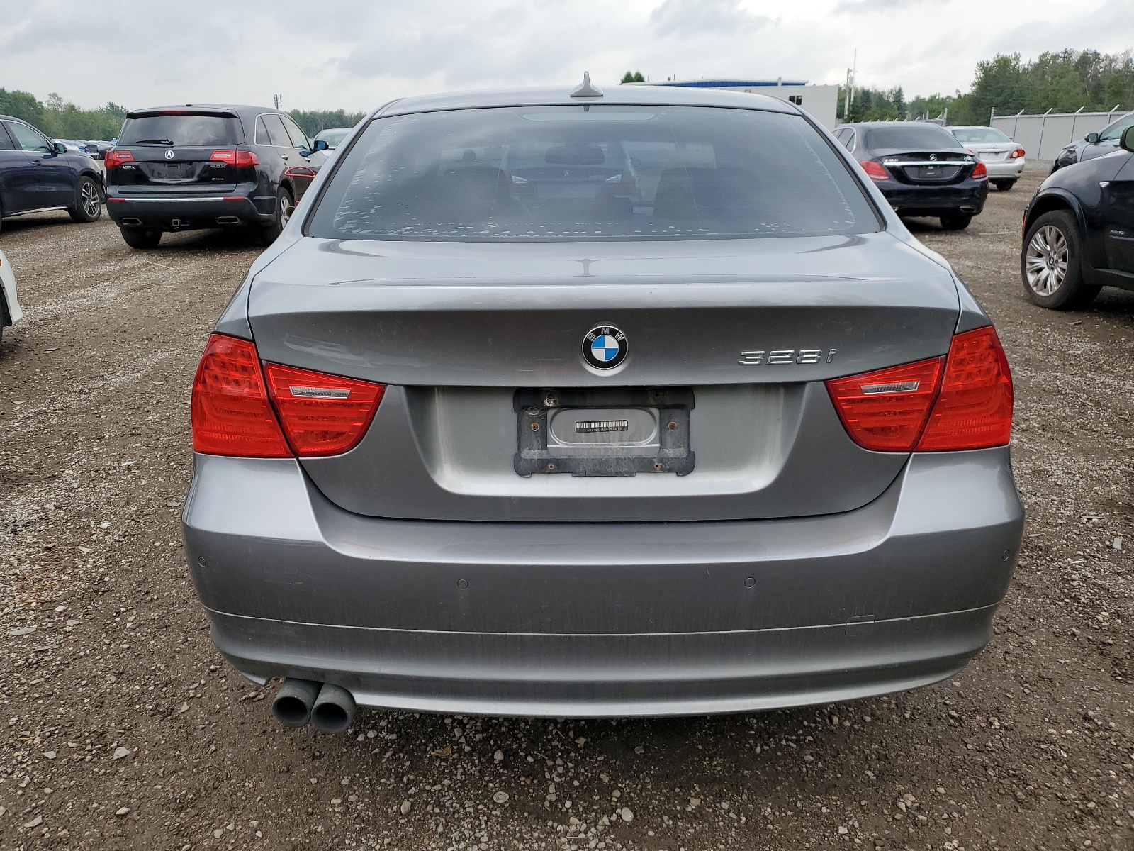 WBAPK7G56BNN70140 2011 BMW 328 Xi