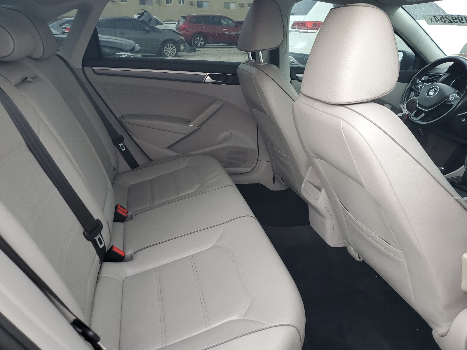 1VWDT7A36HC074072 2017 Volkswagen Passat R-Line