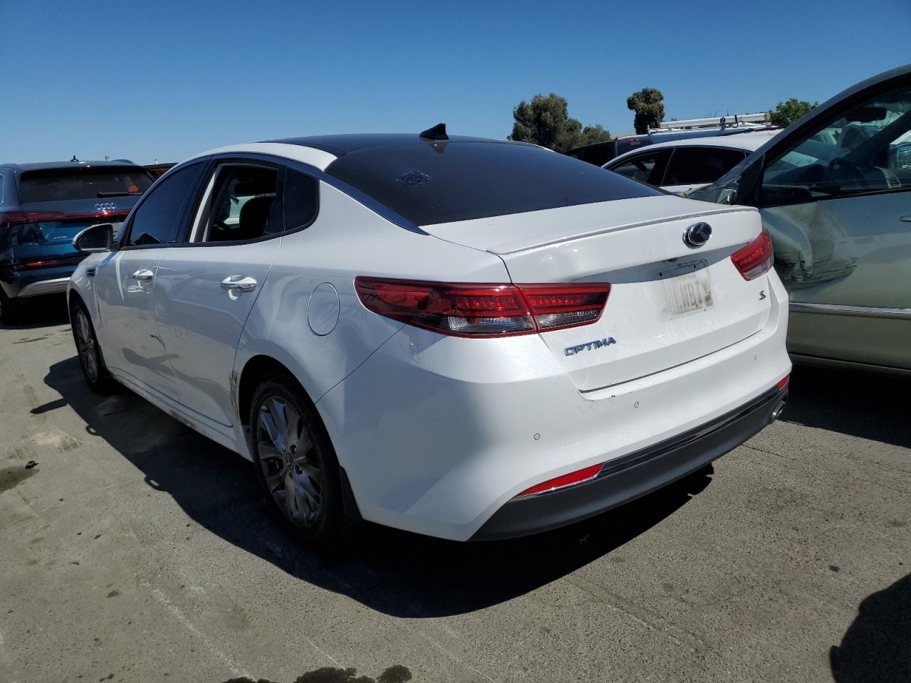 2018 Kia Optima Lx VIN: 5XXGT4L35JG245668 Lot: 63239404