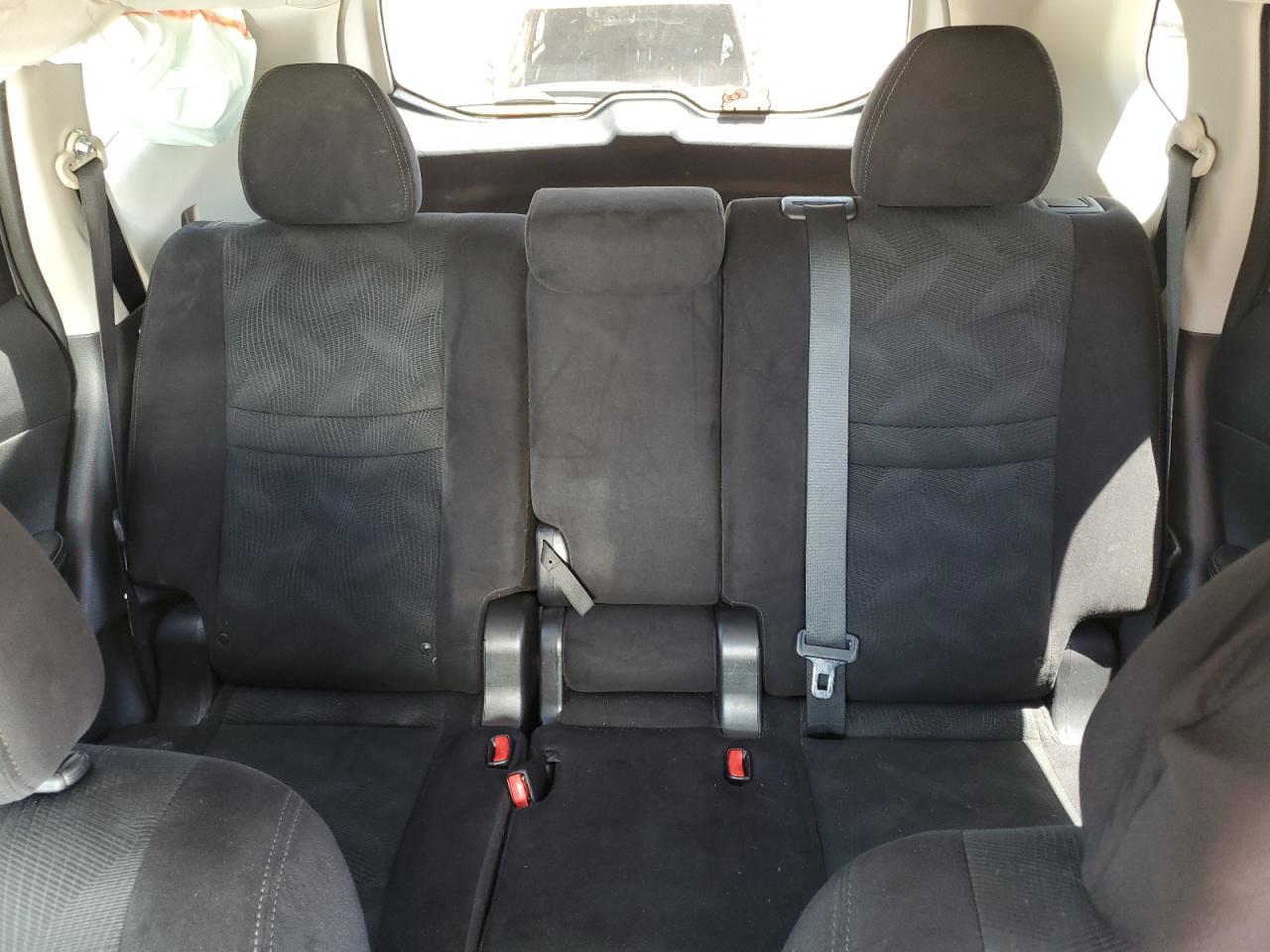 2014 Nissan Rogue S VIN: 5N1AT2MT5EC772989 Lot: 63390684