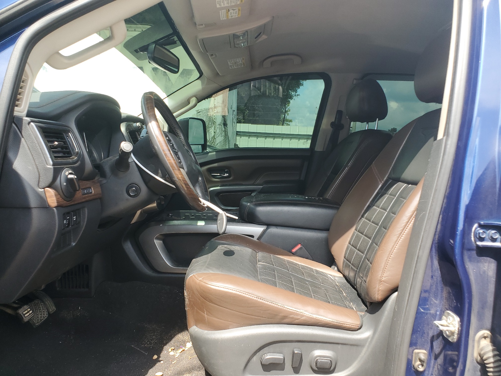 2017 Nissan Titan Xd Sl vin: 1N6BA1F46HN571638