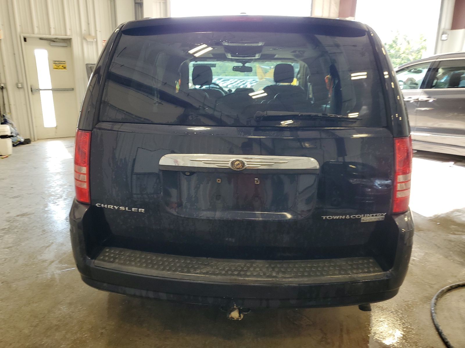 2A4RR5D15AR149907 2010 Chrysler Town & Country Touring