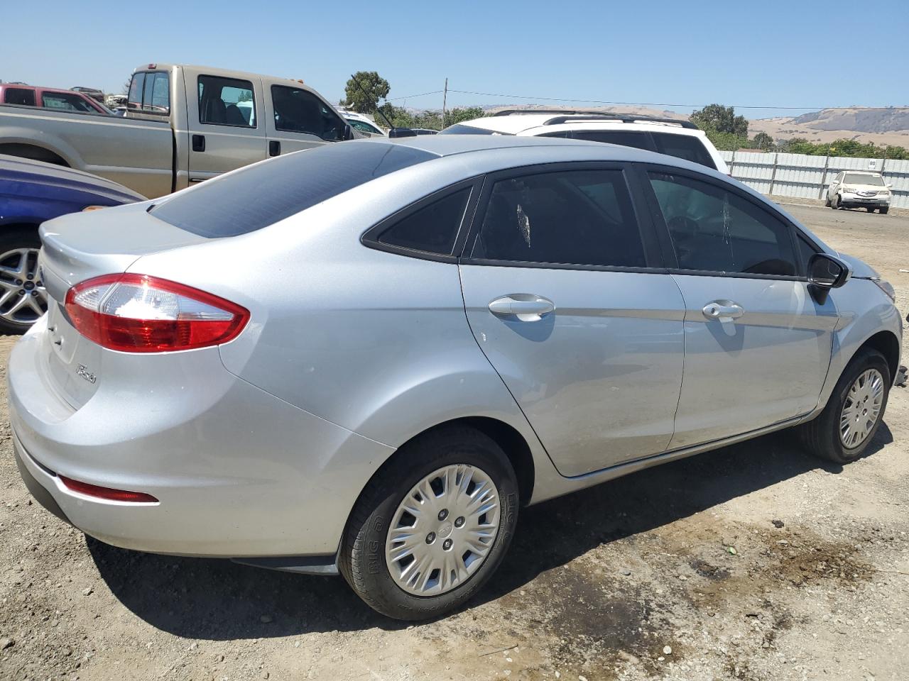 2014 Ford Fiesta - Image 3