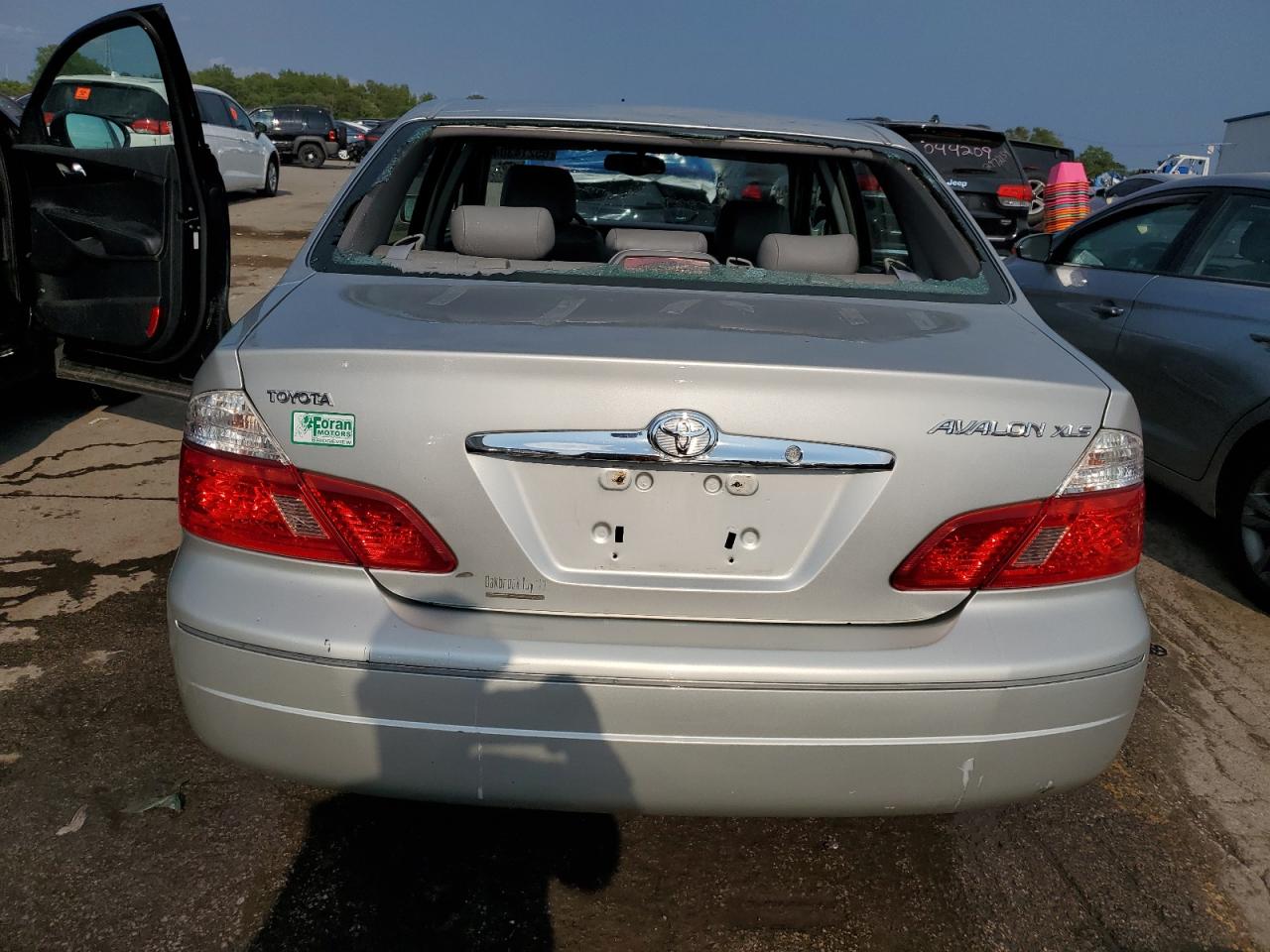 2004 Toyota Avalon Xl VIN: 4T1BF28B94U385027 Lot: 65214304