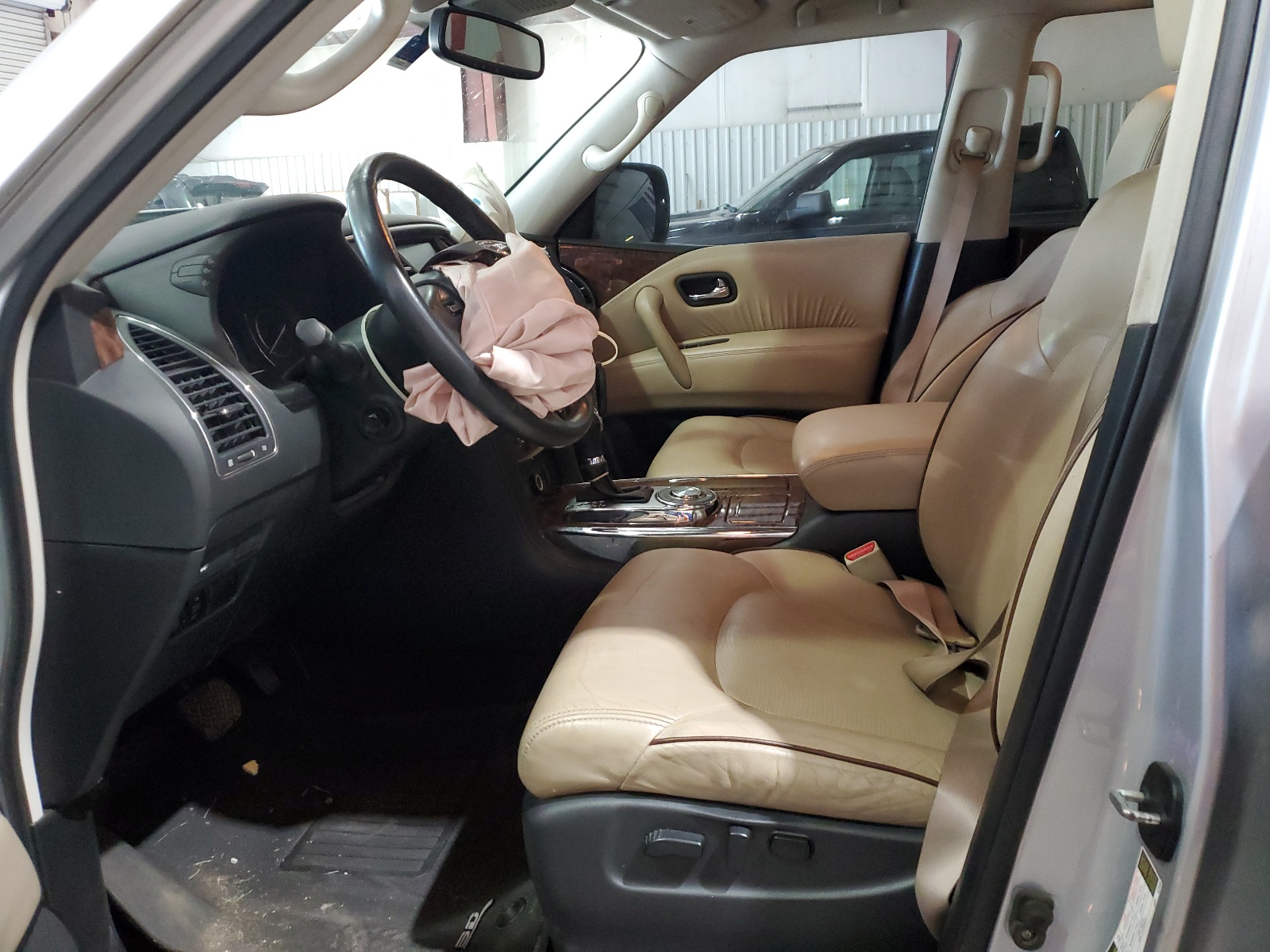 JN8AY2ND2J9052624 2018 Nissan Armada Sv