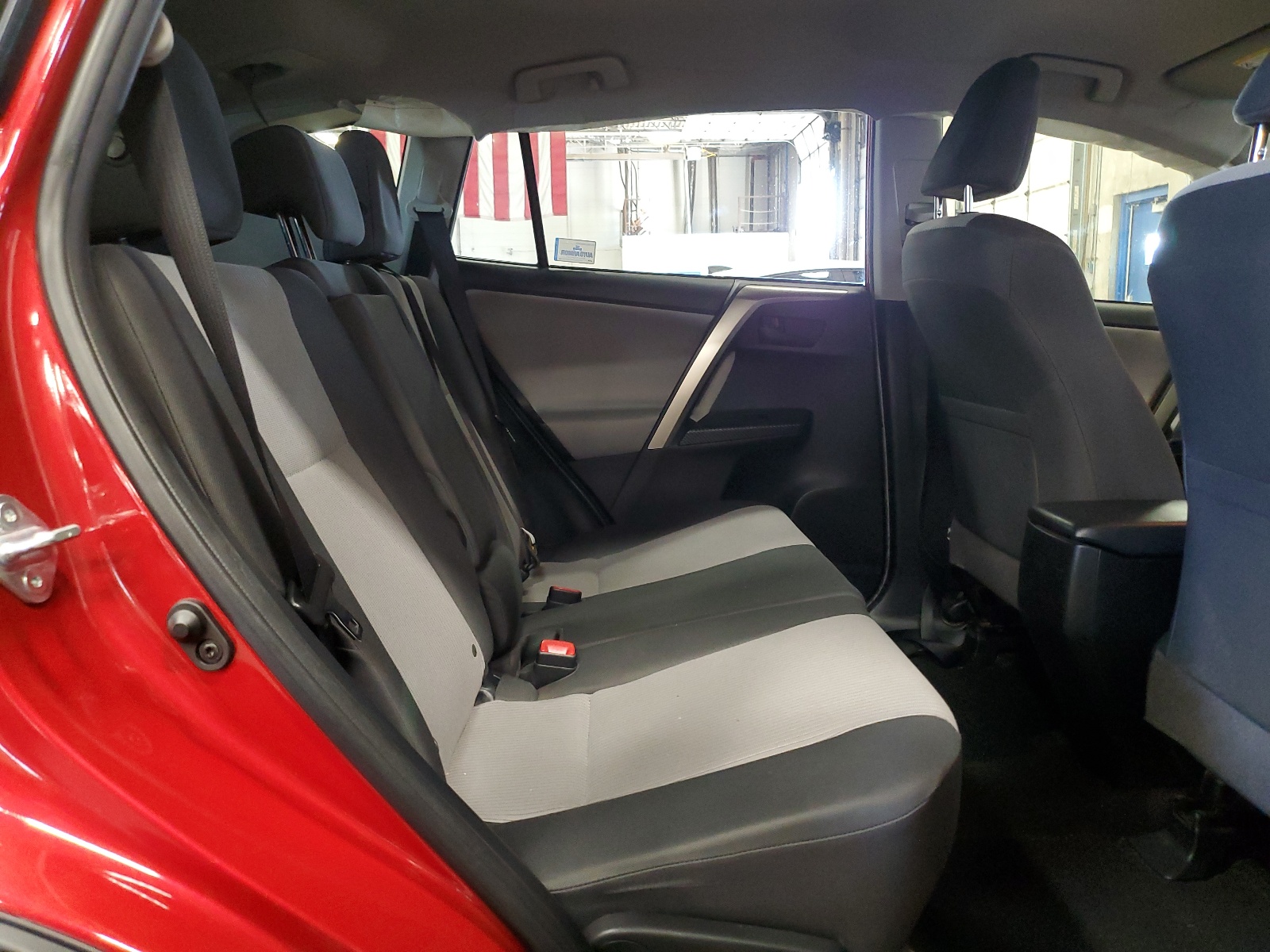 JTMBFREV6ED082431 2014 Toyota Rav4 Le