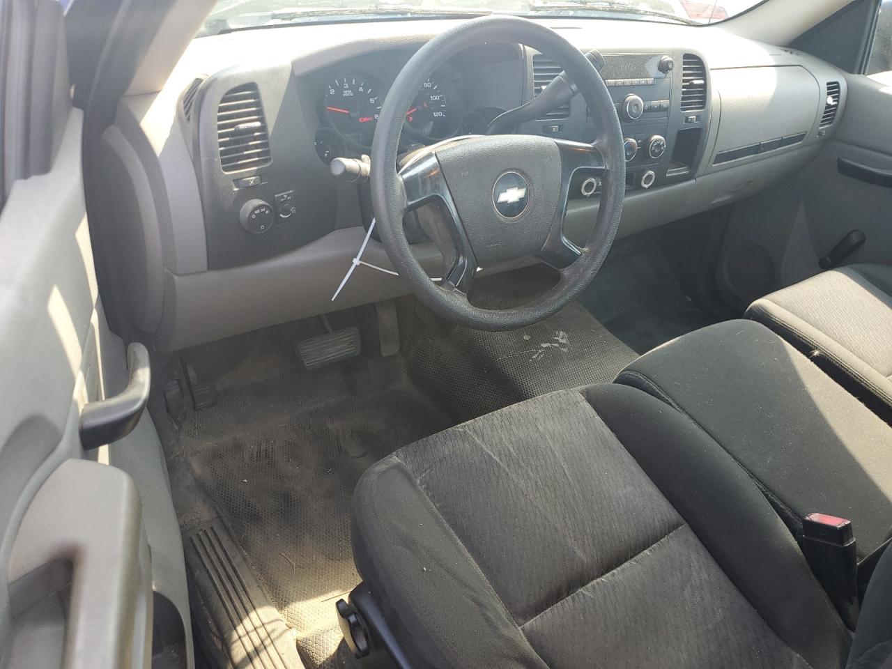 2010 Chevrolet Silverado C1500 VIN: 1GCPCPEX2AZ180602 Lot: 61622614