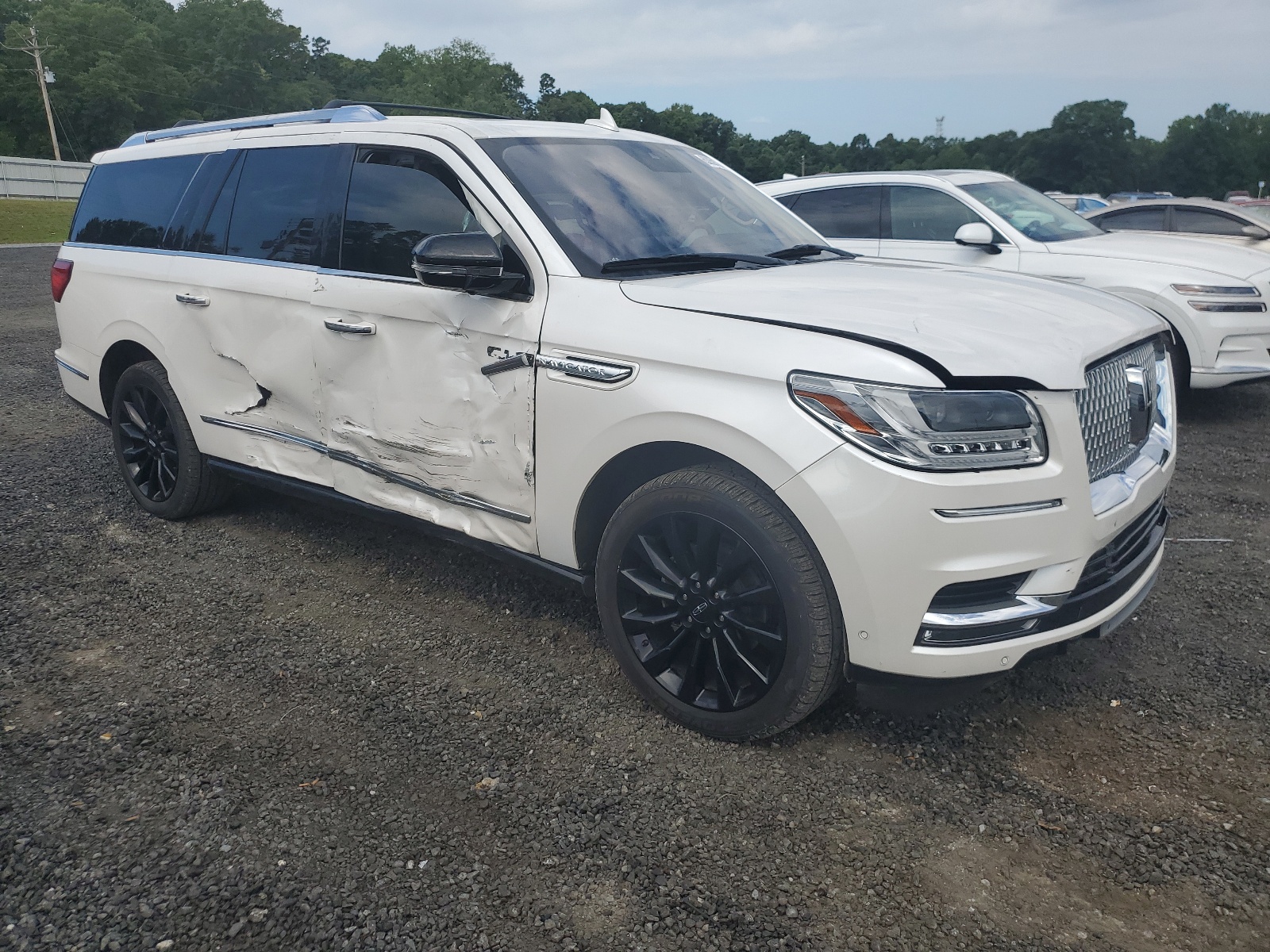 2019 Lincoln Navigator L Reserve vin: 5LMJJ3LT4KEL00597