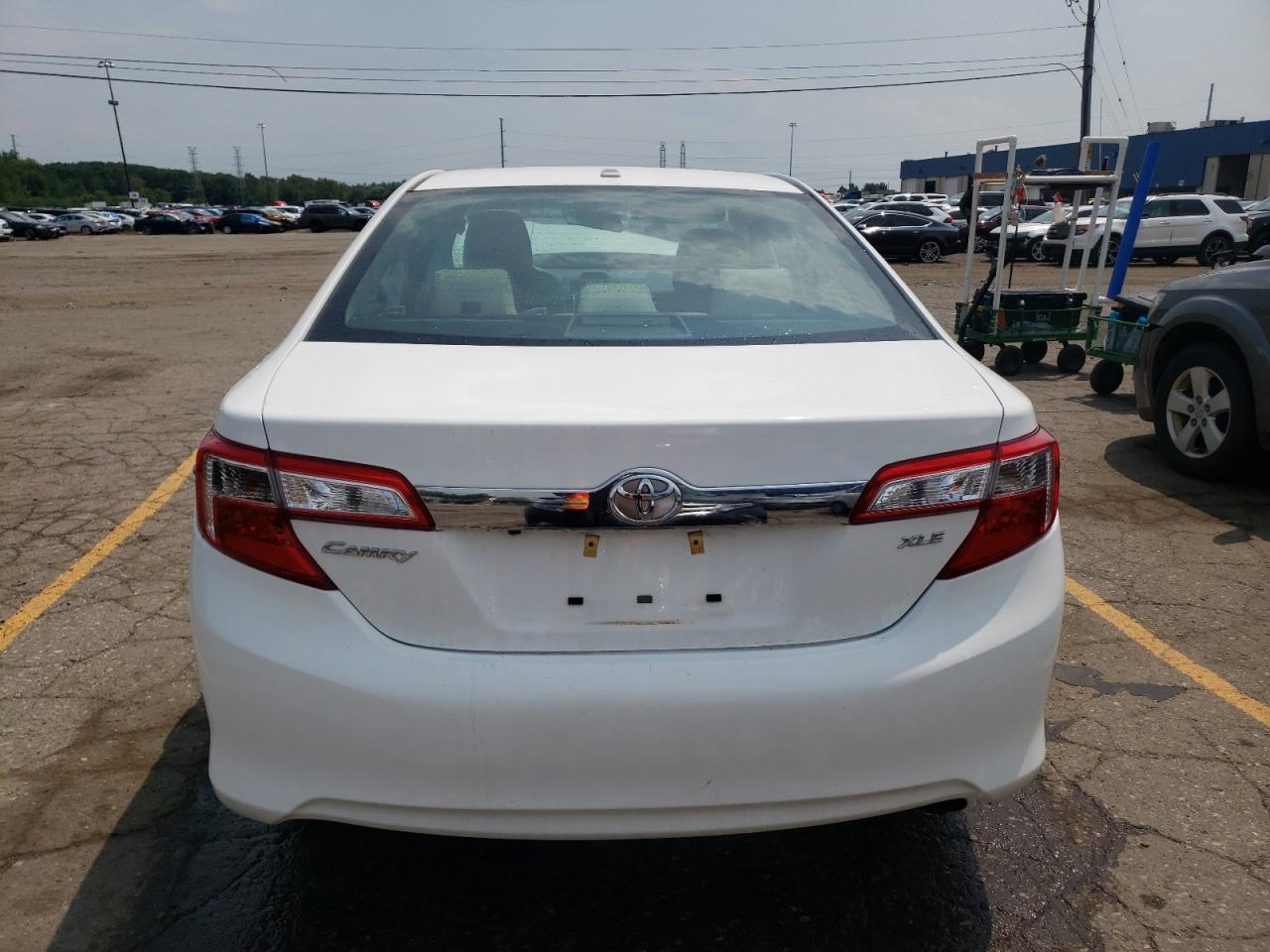 2014 Toyota Camry L VIN: 4T1BF1FK7EU388992 Lot: 64051424