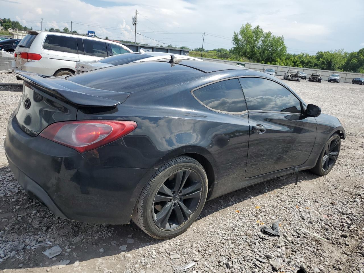 2010 Hyundai Genesis Coupe 2.0T VIN: KMHHT6KD2AU018051 Lot: 61754794