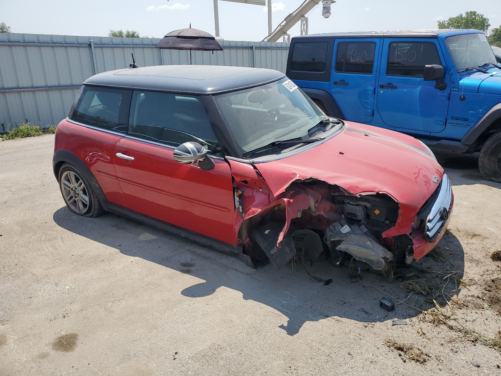 2012 Mini Cooper vin: WMWSU3C59CT264470