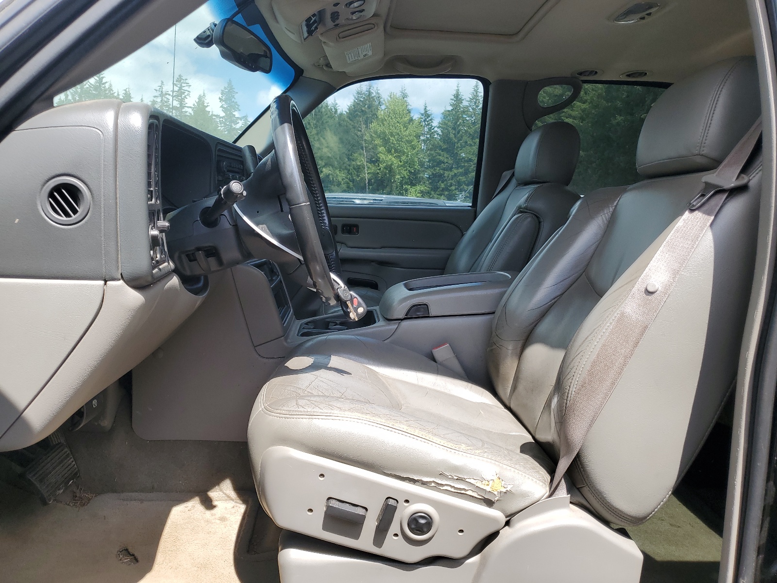 1GNEK13T25R151413 2005 Chevrolet Tahoe K1500