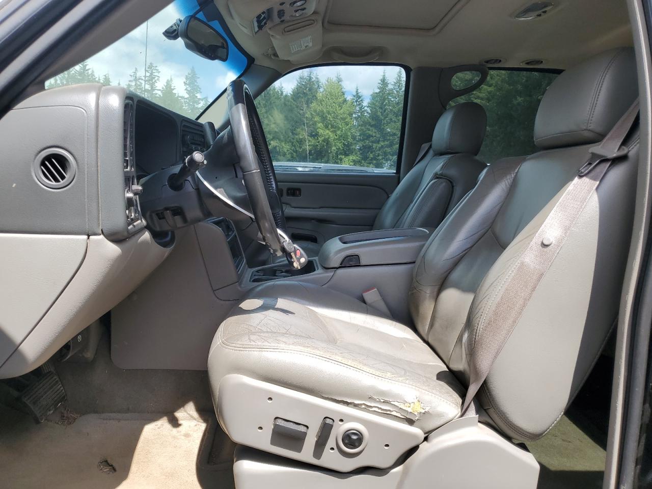 2005 Chevrolet Tahoe K1500 VIN: 1GNEK13T25R151413 Lot: 65686304