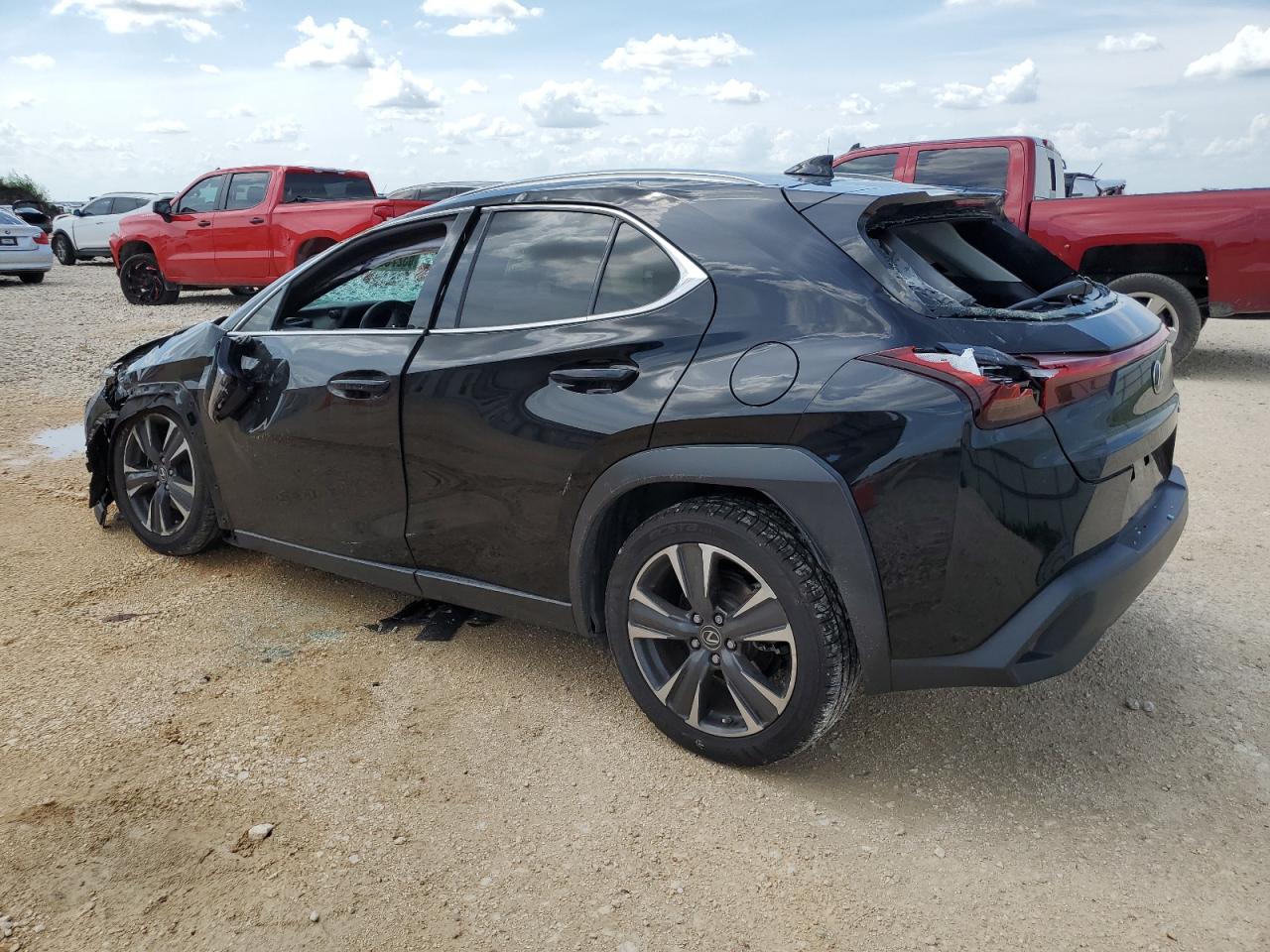 JTHY3JBH5K2007972 2019 LEXUS UX - Image 2