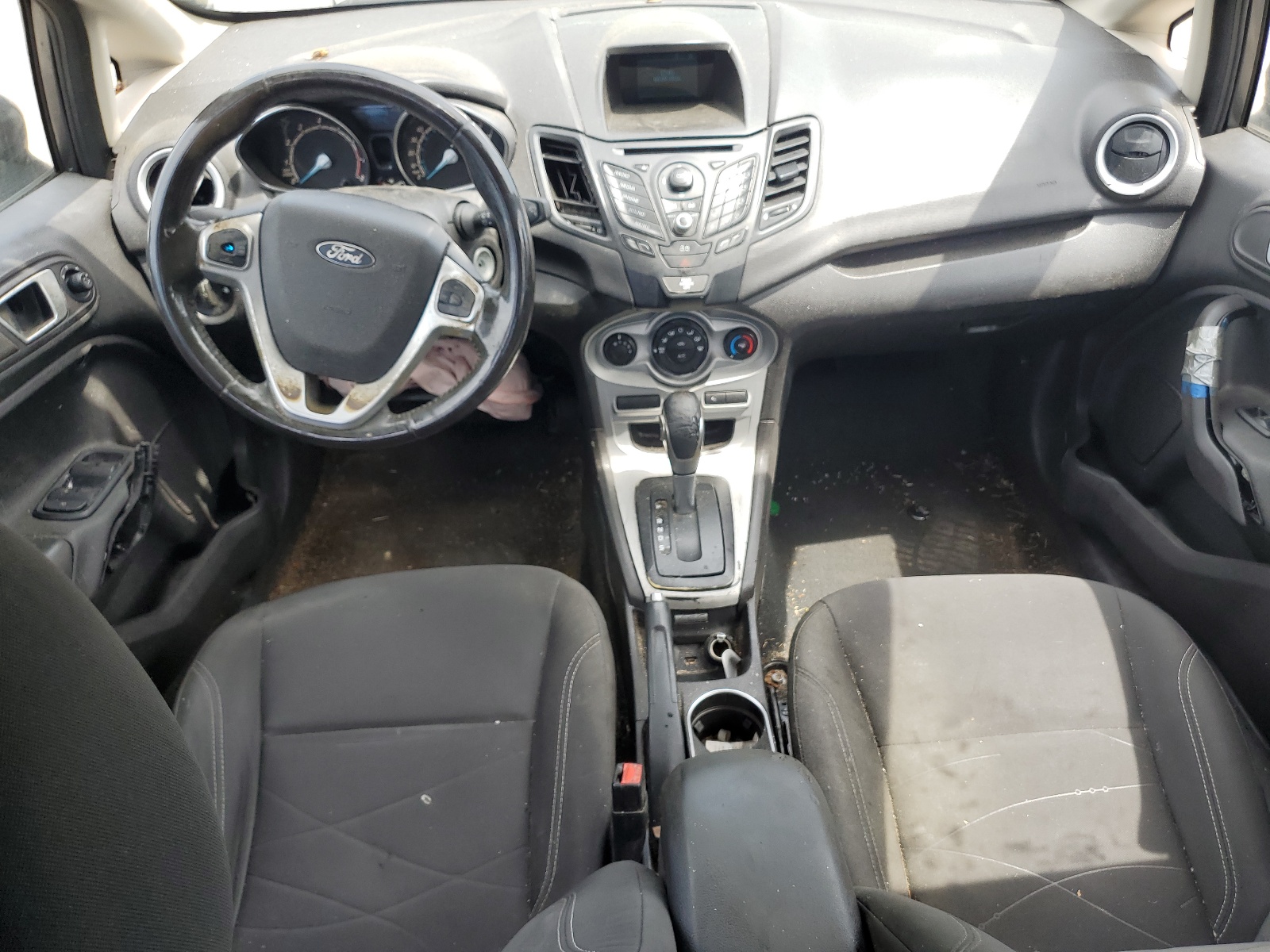 3FADP4BJ9FM126606 2015 Ford Fiesta Se