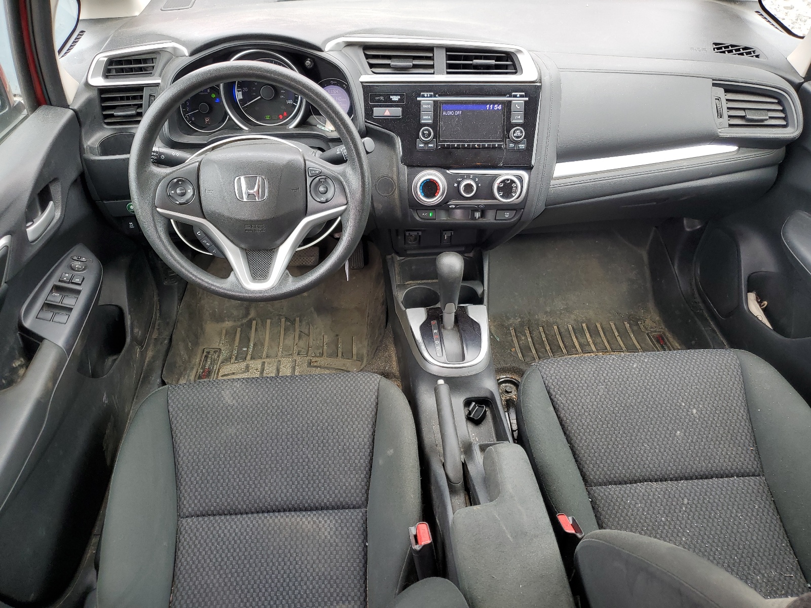 3HGGK5H47JM735569 2018 Honda Fit Lx