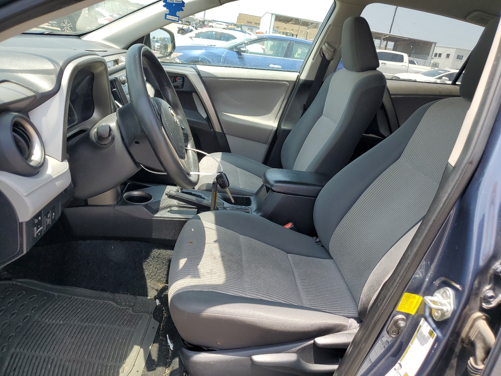 2T3BFREV3DW008045 2013 Toyota Rav4 Le